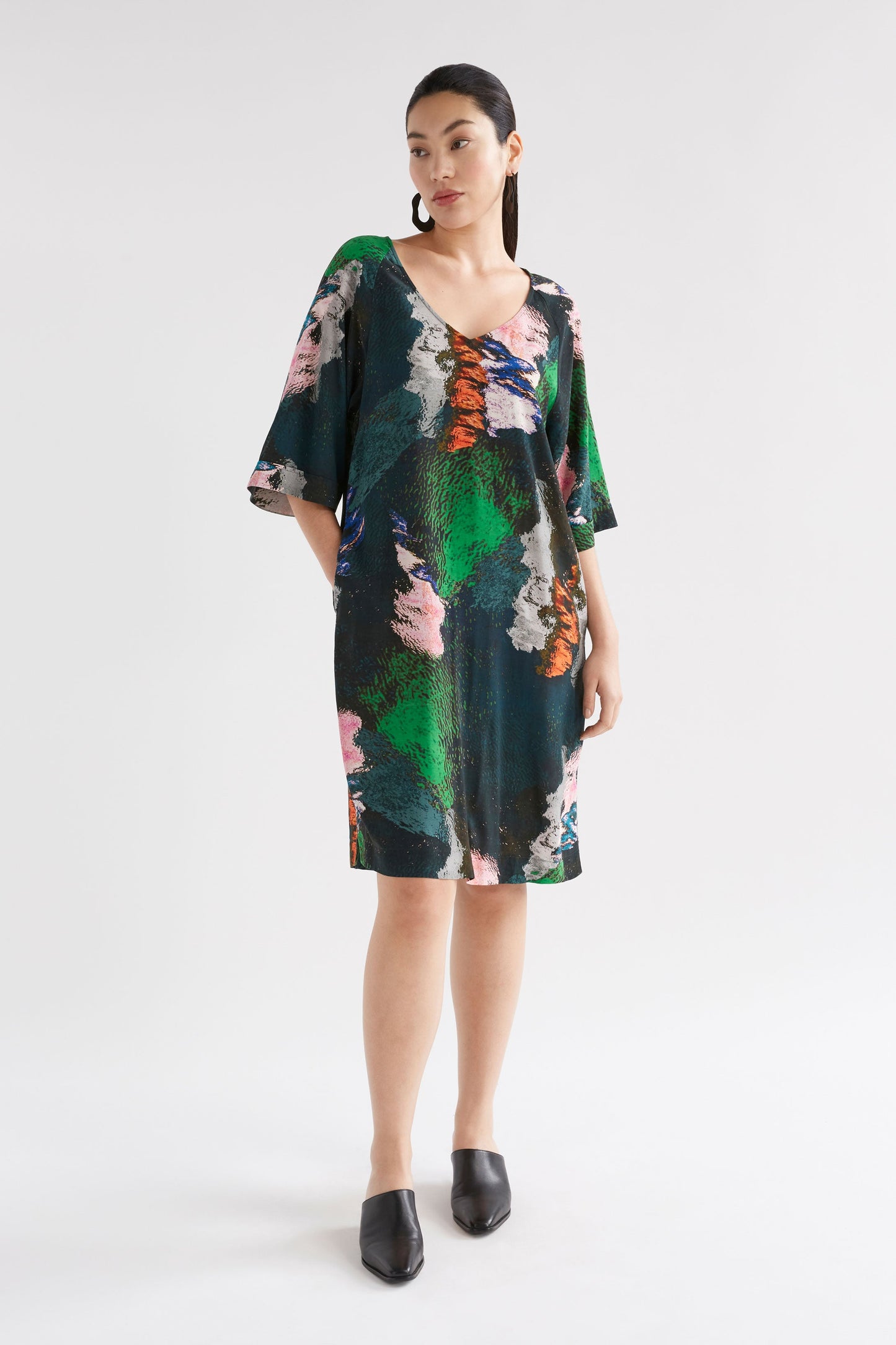 Foljer V-Neck Silky Print Below the Elbow Sleeve Dress Model Front Full Body | REFLECTIONS PRINT 