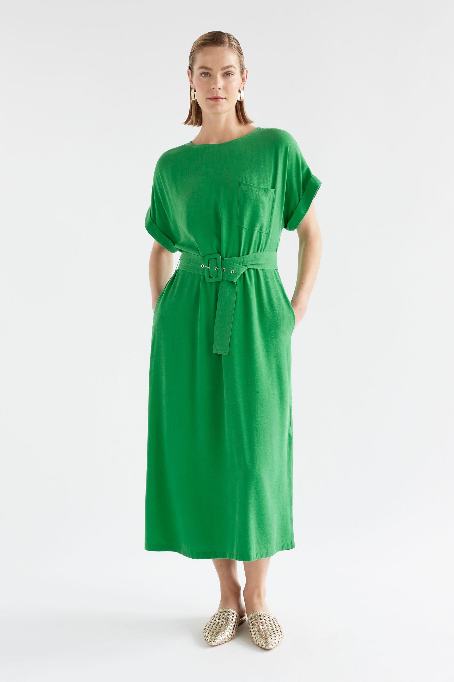 Olyck One Pocket Belted Midi Dress Model Front | VINE GREEN