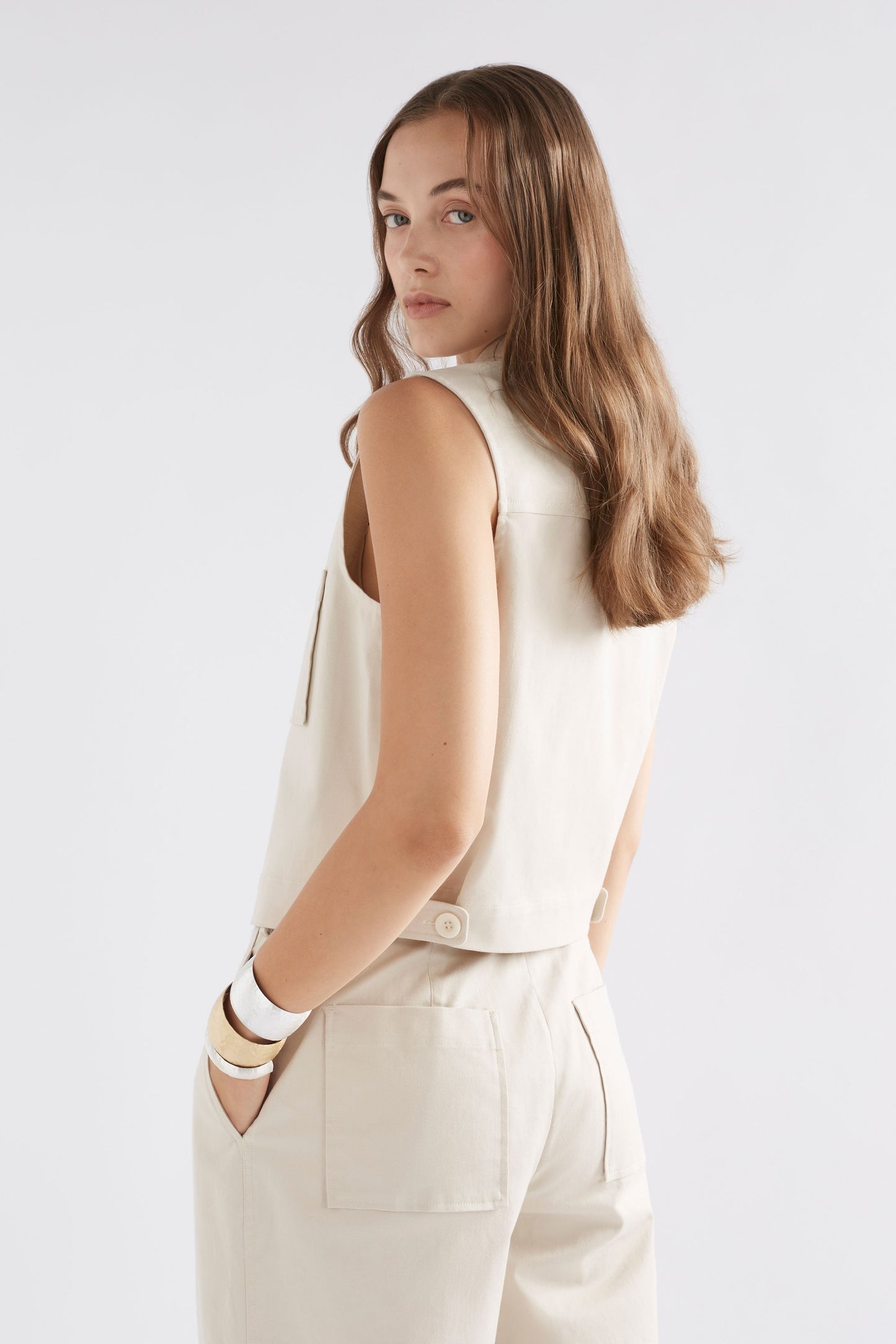 Noorden Twill Collared Button Up Sleeveless Vest Model Back | MOONSTONE