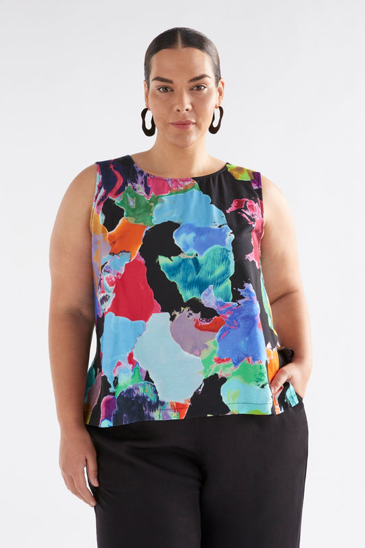 Tili Sleeveless Print Shift Top Model Front Curve | REM PRINT