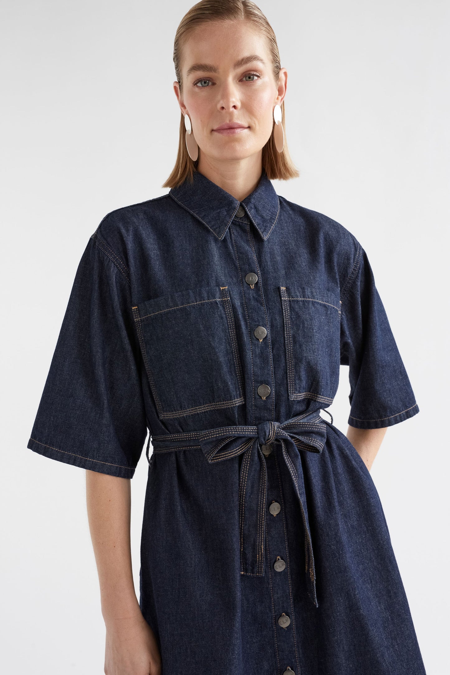 Denym Pocket Shirt Dress Model Front Crop | AUTHENTIC BLUE WASH