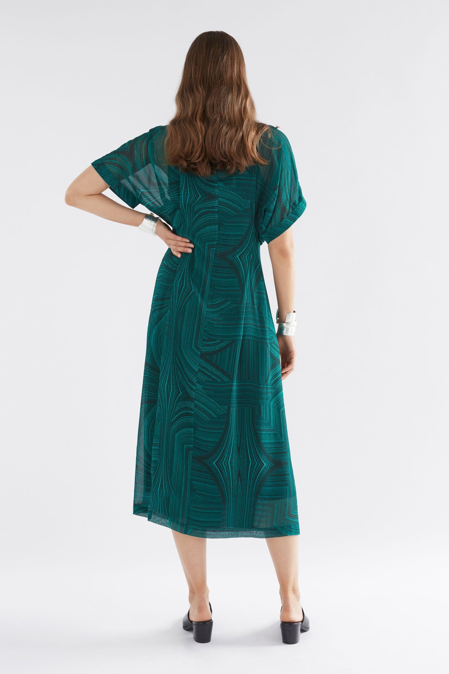 Krava Sheer Short Sleeve Midi Print Shirt Dress Model Back | MALACHITE PRINT