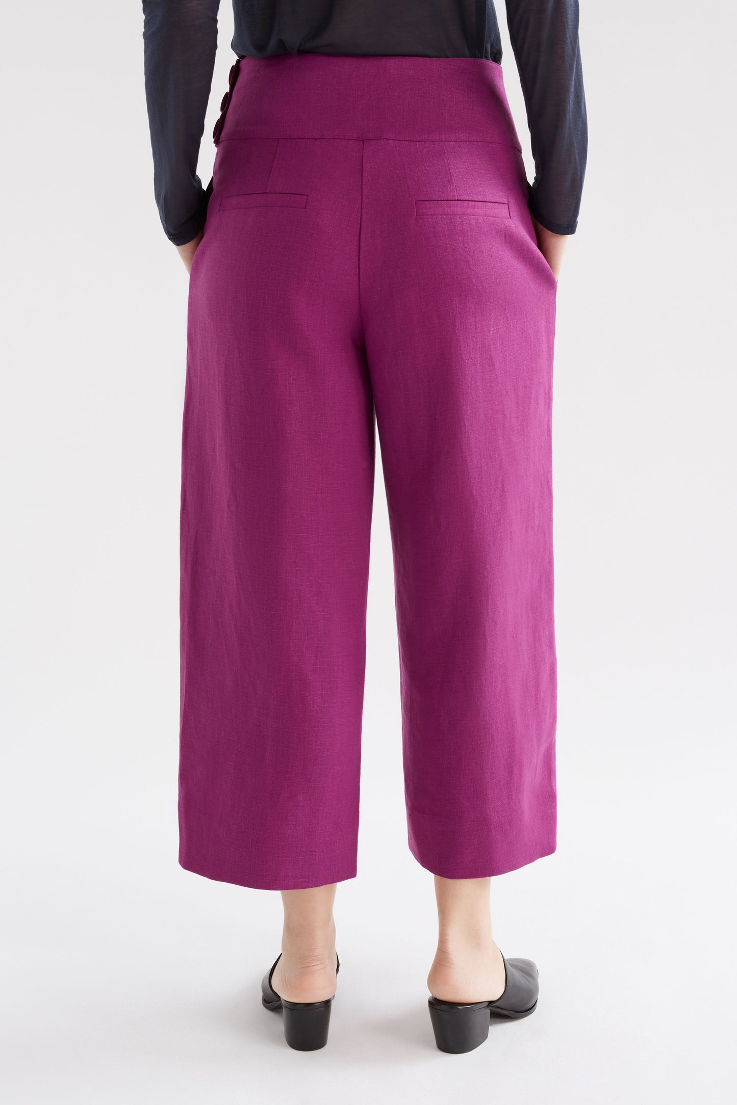 Olsson High Waisted Cropped Linen Pant Model Back | MULBERRY