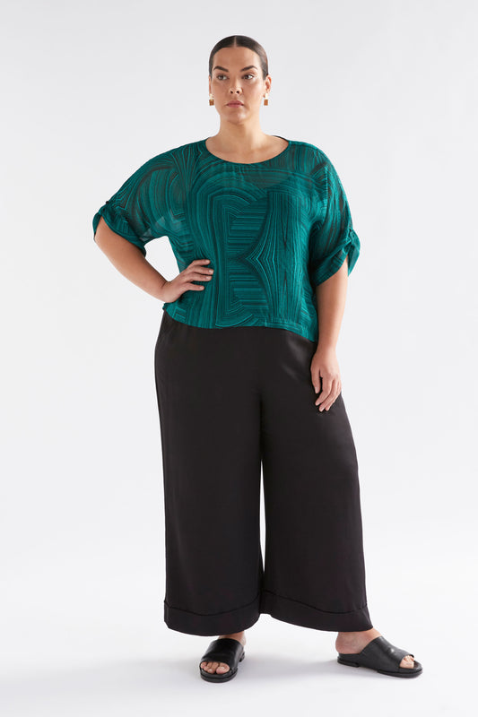 Krava Sheer Print Batwing Top Model Front CURVE | MALACHITE PRINT