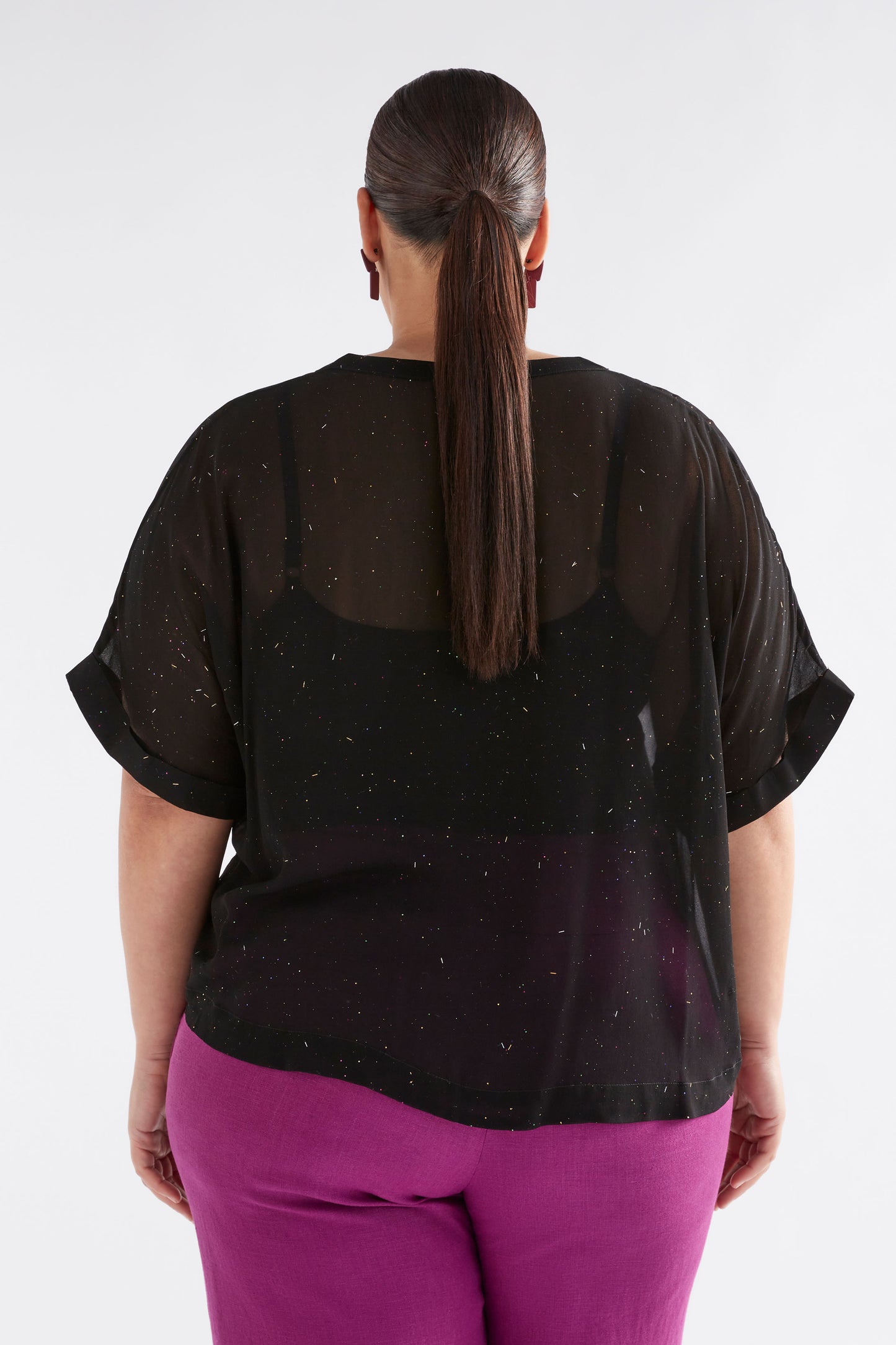 Gille Glitter Fleck Collarless Short Sleeve Shirt Model Back Curve | BLACK MULTI GLITTER