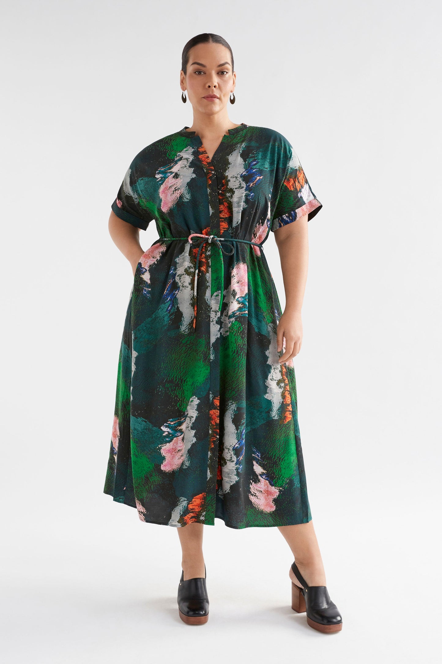 Malo Pleat Detail Collarless Print Shirt Dress Model Front Full body Curve | REFLECTIONS PRINT