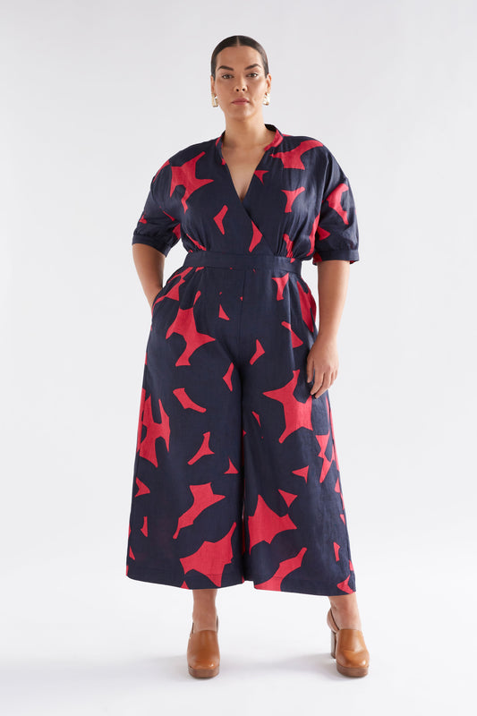 Luna Short Sleeve V-neck Cropped Leg Linen Print Jumpsuit Model Front Curve | NAVY TERA PRINT