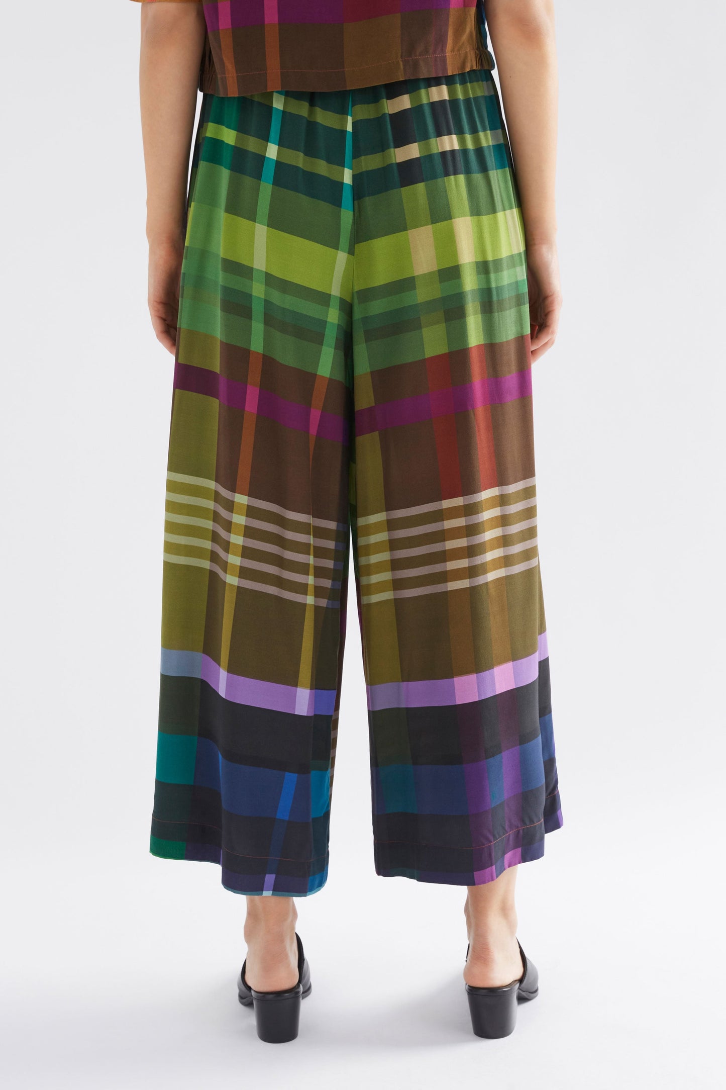 Ideell Silky Wide Leg Elasticated Waist Multi-coloured Print Pant Model Back 2 | ELODI PRINT