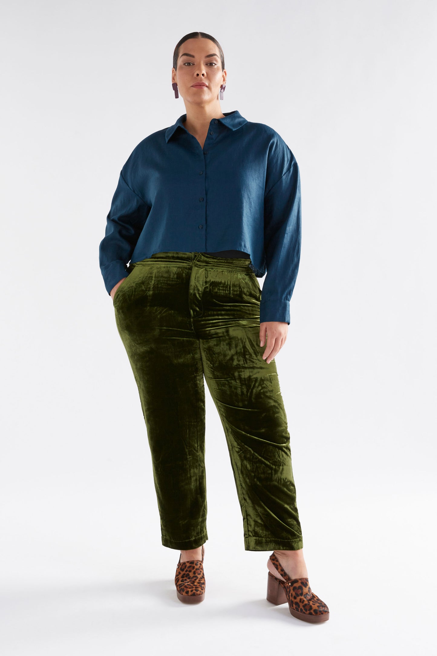 Cort Cropped Linen Shirt Model Full Body Front Curve | JASPER