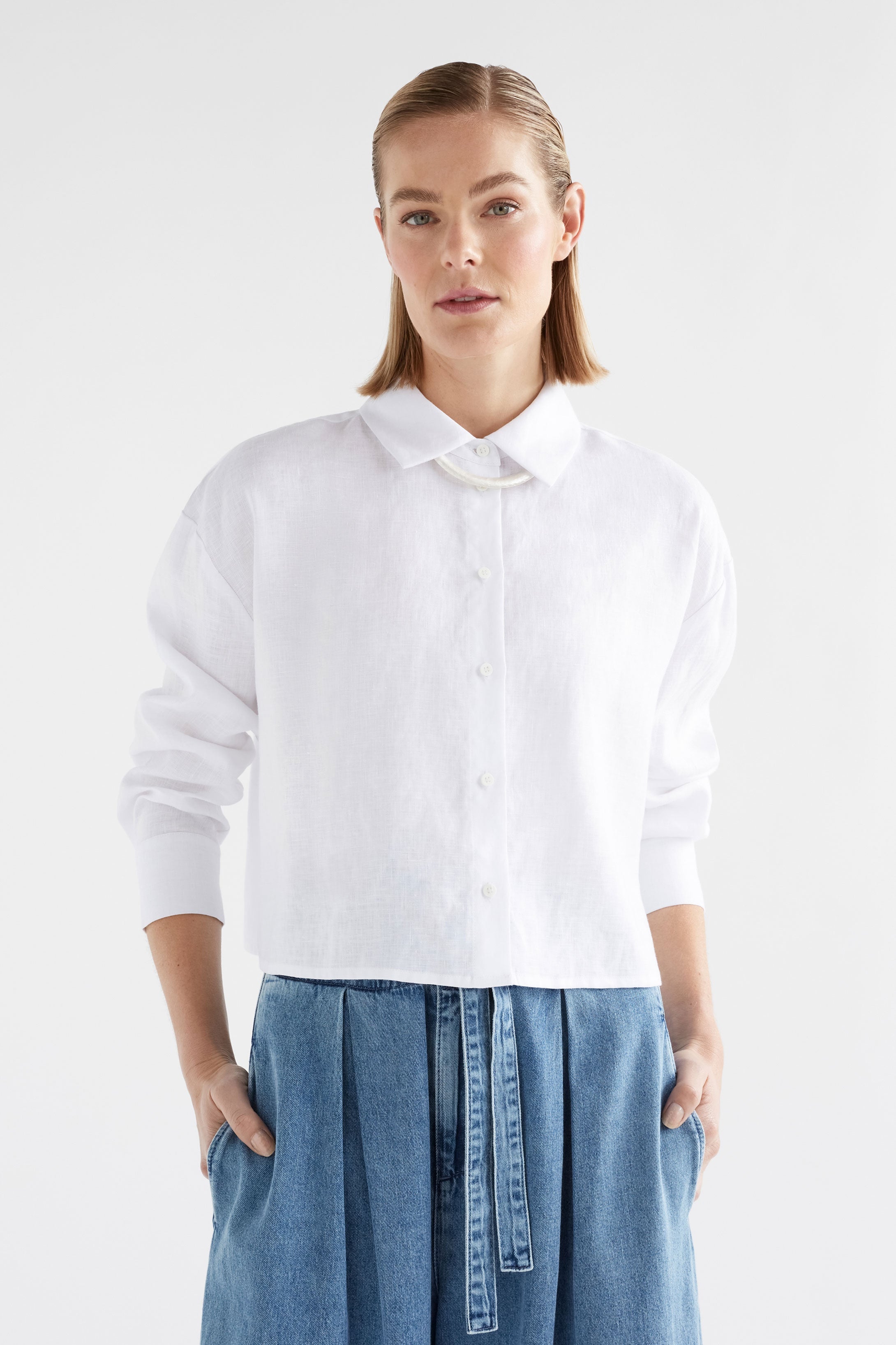 Cort Cropped Linen Shirt Model Crop Front | WHITE