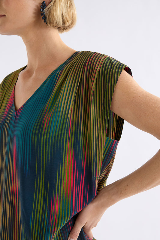 Kirra V-neck Short Sleeve Silky Evening day Top ELK model Detail | ARRAN STRIPE PRINT