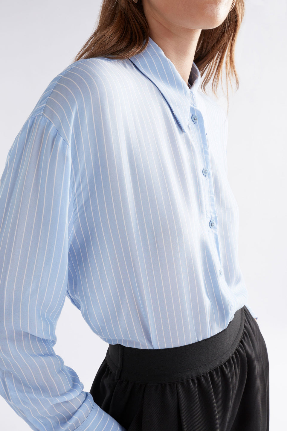 Sera Lightweight Pinstripe Long Sleeve Crop Shirt Model Front detail | PALE BLUE STRIPE