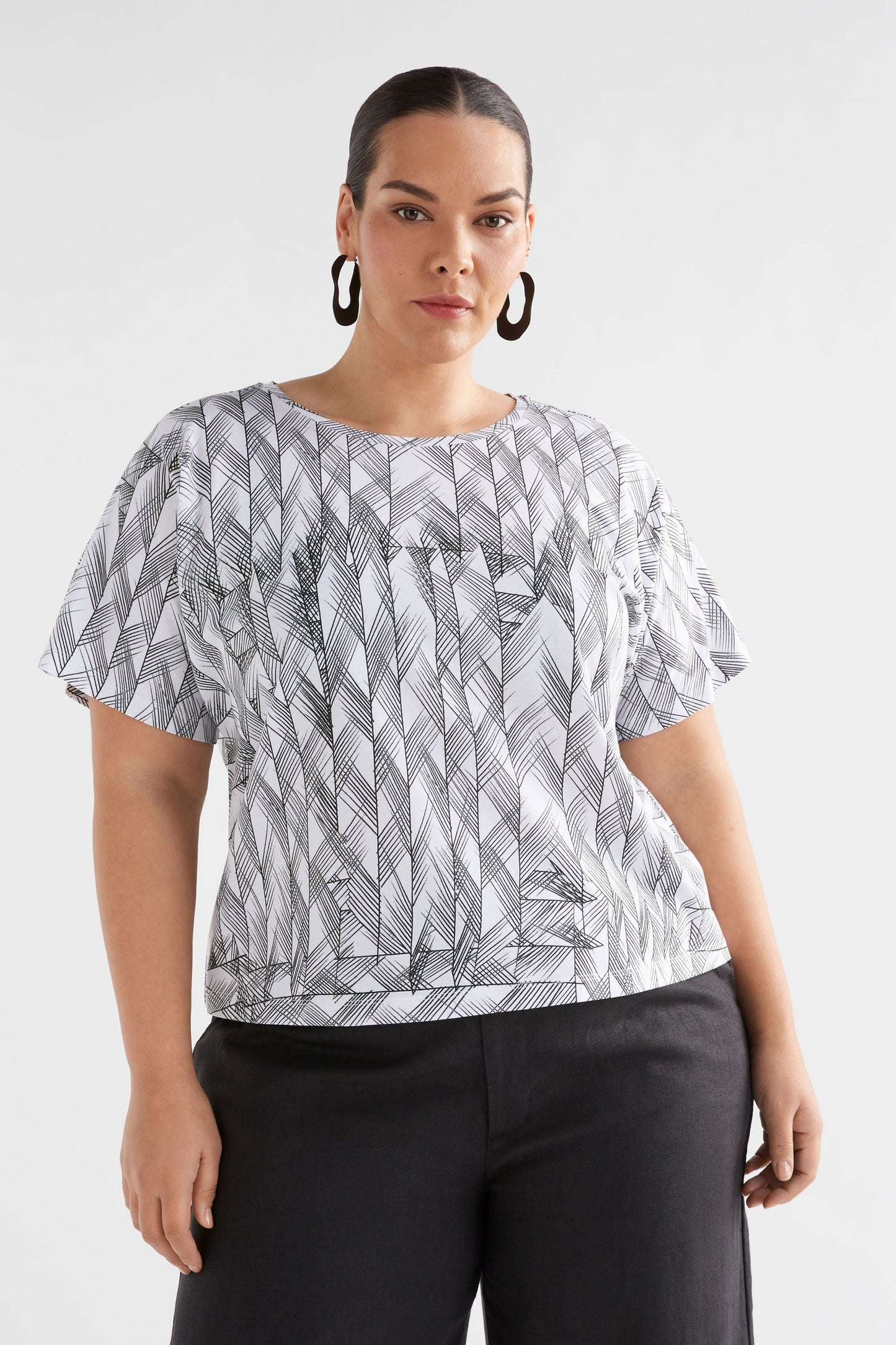 Haki Organic Cotton Short sleeve Jersey Print TShirt model Front Curve | WHITE LINE PRINT