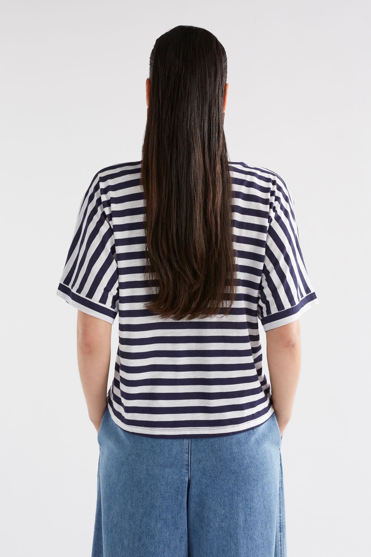 Seter Organic Cotton V-Neck Striped Jersey Tee Model Back | WHITE NAVY