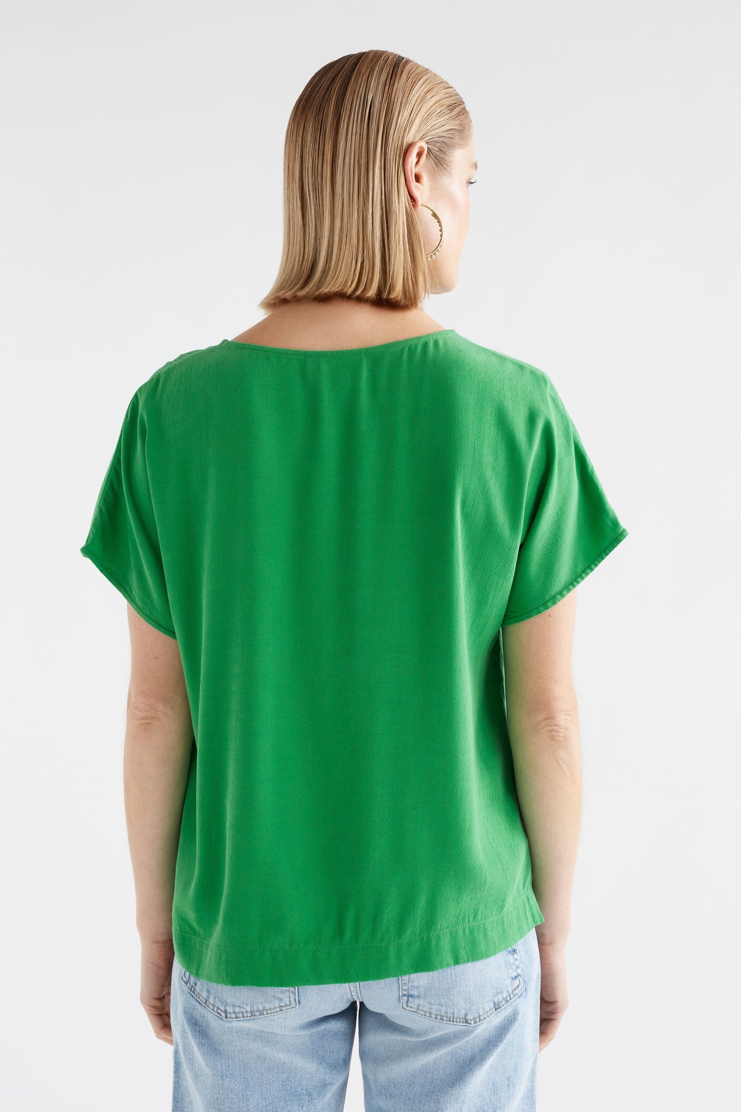 Olyck Round Neck Cap Sleeve Shell Top Model Back | VINE GREEN