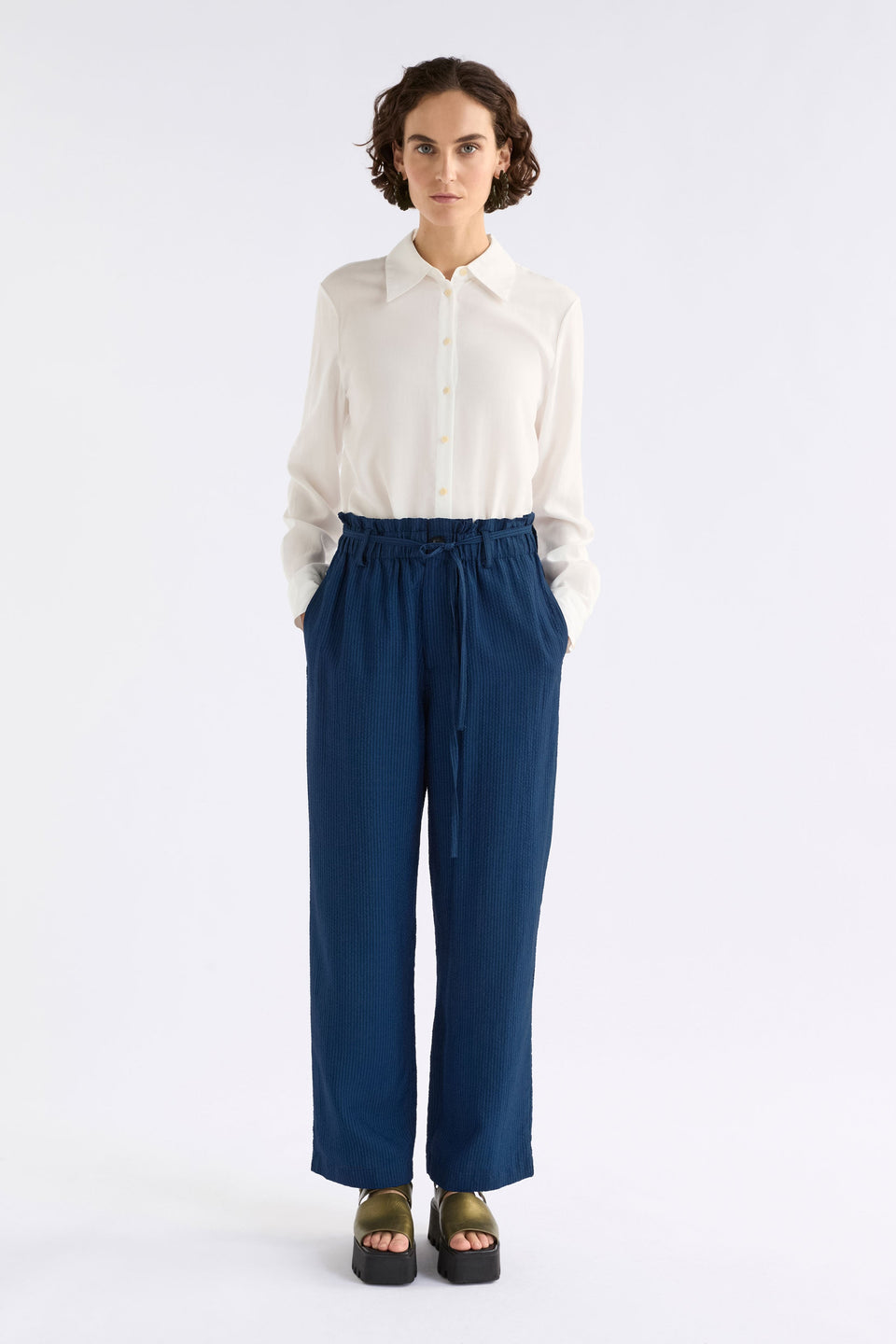 Stolt Seersucker Fine Stripe Paper bag waist straight Leg Pant ELK Model front | MID WASH