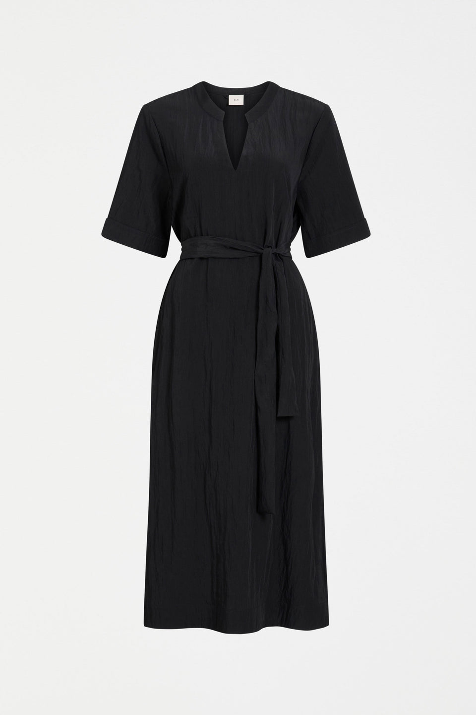 Kysten Crinkle V-Neck Midi Dress Curve Model Front | BLACK