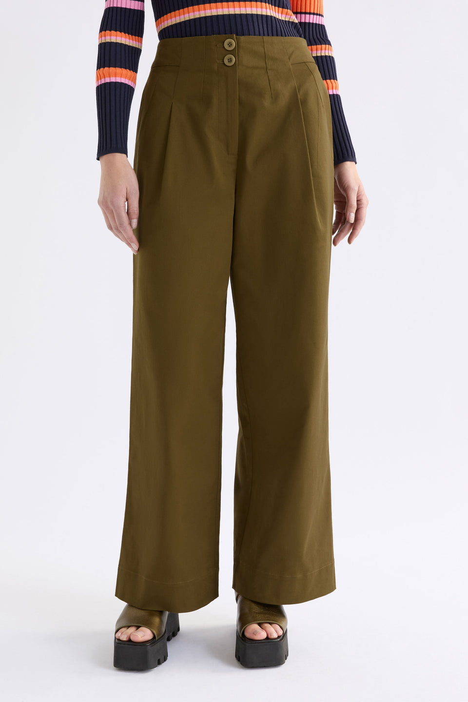 Ellem High Rise Cotton TENCEL stretch Tailored Women's Pant Model front crop | OLIVE
