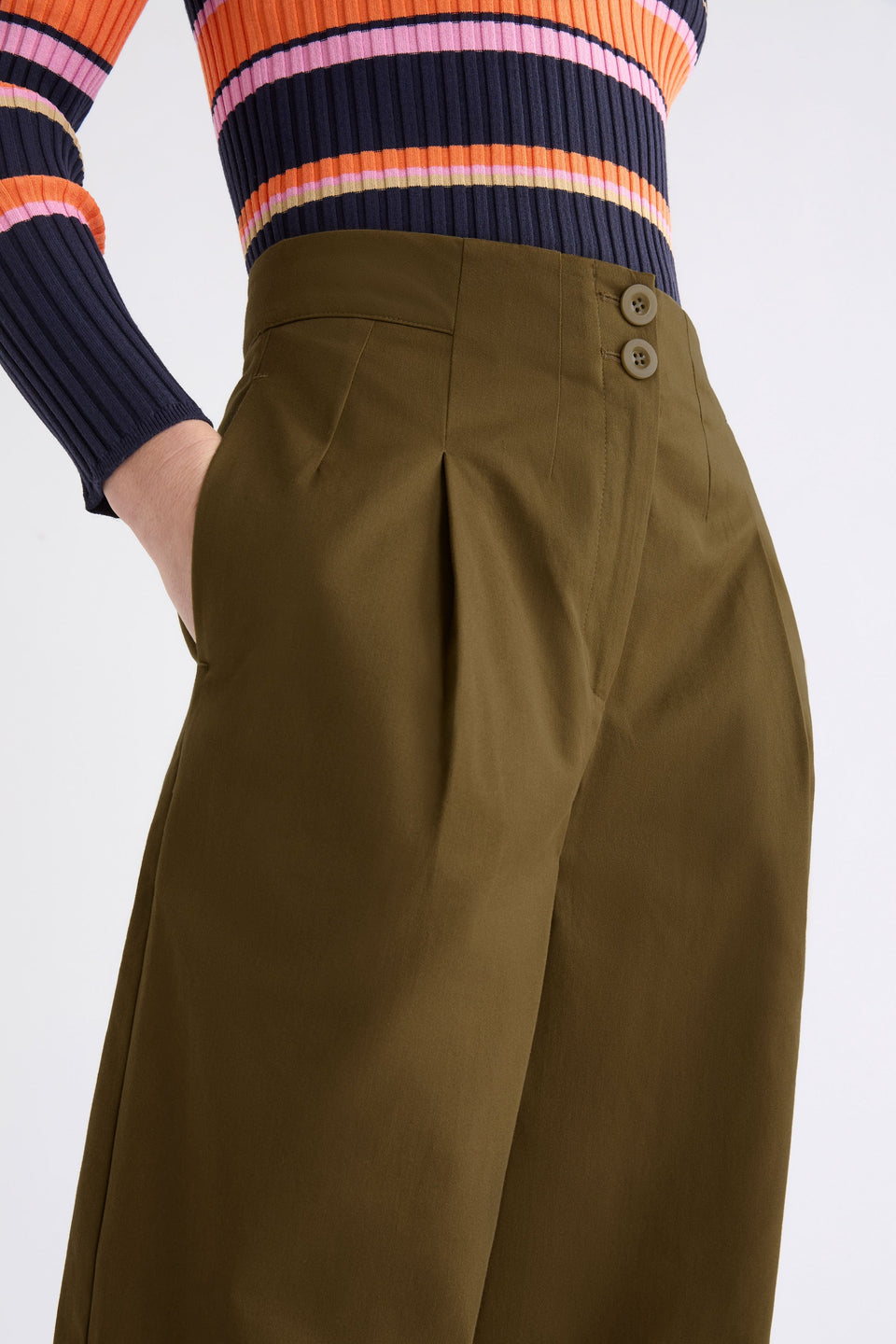 Ellem High Rise Cotton TENCEL stretch Tailored Women's Pant Model front detail | OLIVE