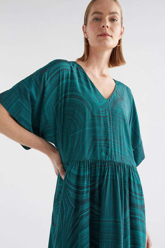 Krava V-Neck Batwing Short Tee Dress Model Front Crop | MALACHITE PRINT