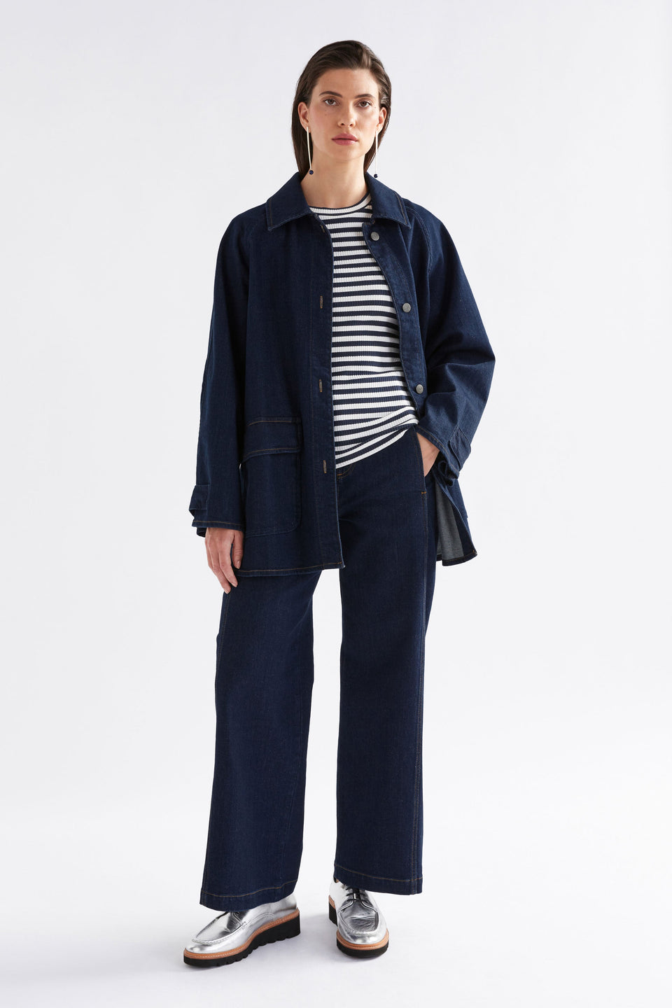 Myes Relaxed Look Denim Jacket with Patch Pockets and Contrast Stitching Model Front Full body | DARK BLUE WASH