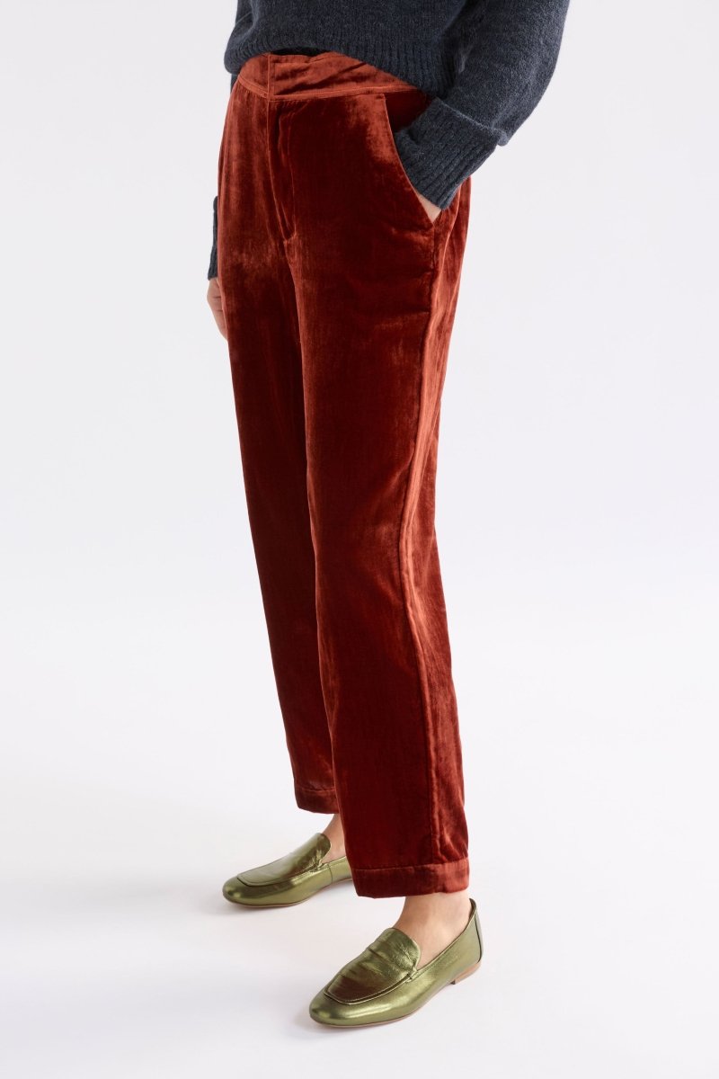 Suuri Velvet Tapered Pant |
SPICE