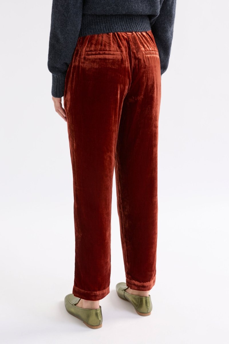 Suuri Velvet Tapered Pant |
SPICE