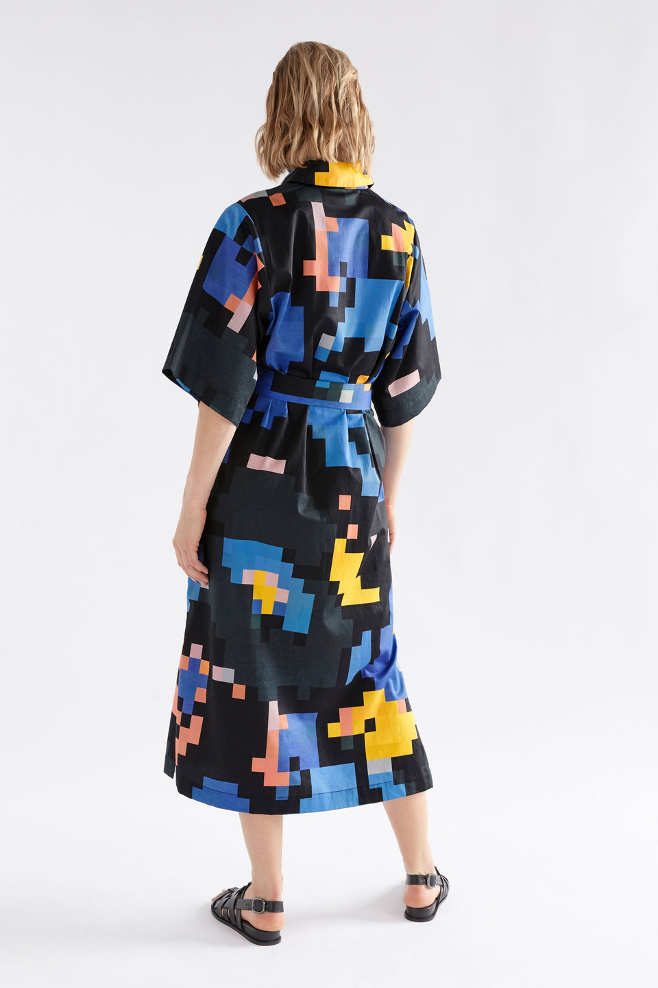 Grand Wide Short Sleeve Print Midi Shirt Dress Model Back | LUCENT PRINT