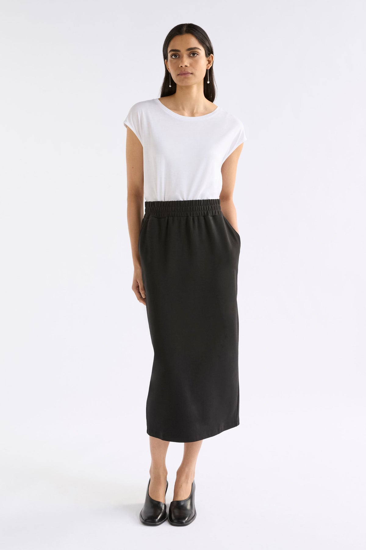 Mana Skirt on Model | BLACK