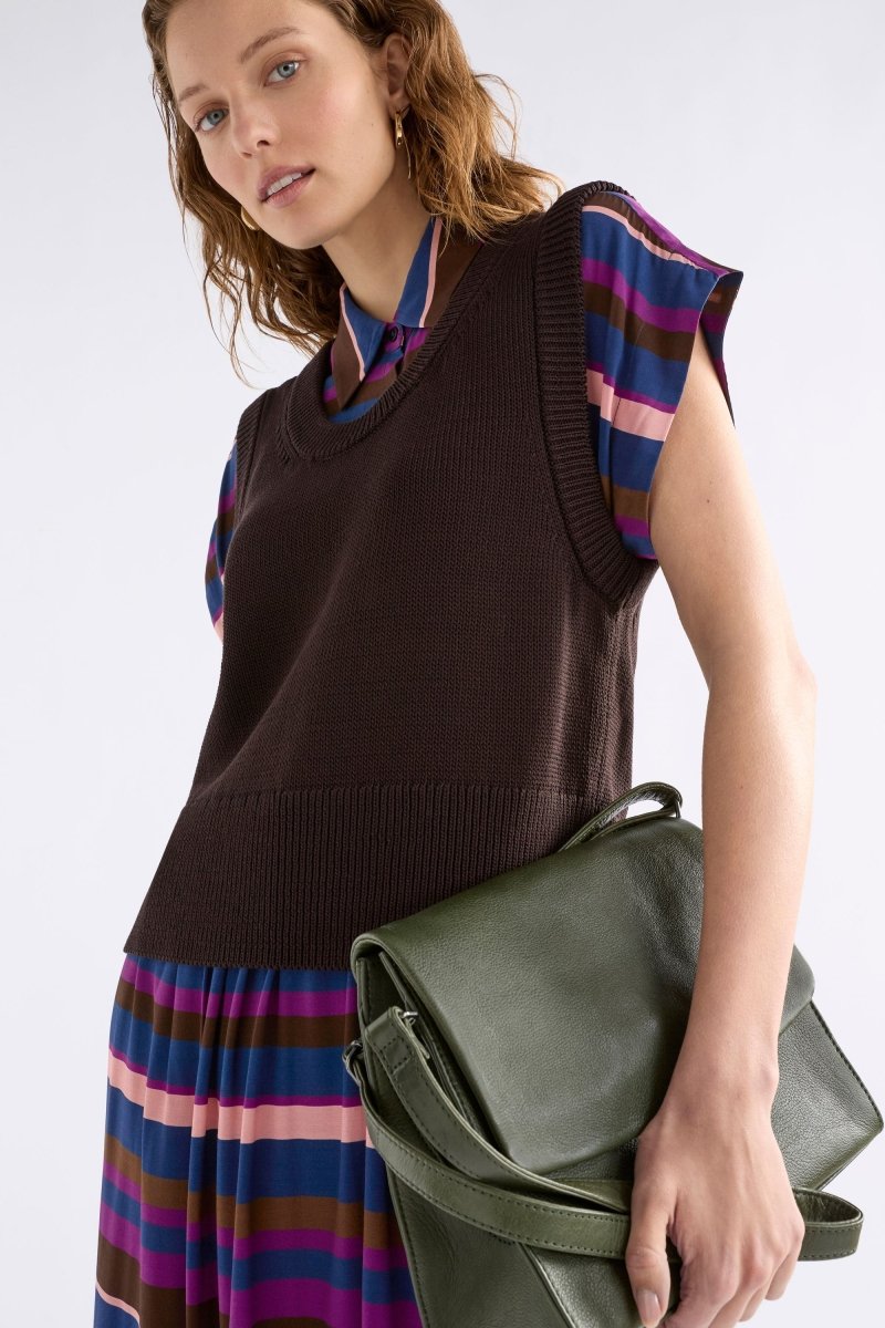 Mikkel Vest Chocolate Knitwear - ELK | CHOCOLATE