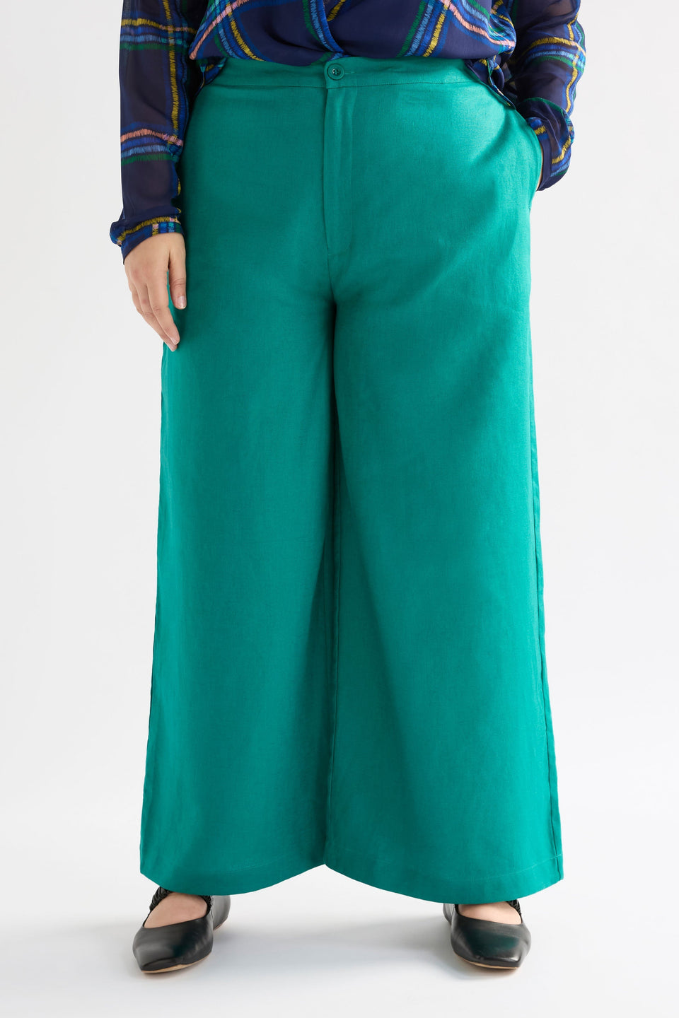 Anneli French Linen Wide Leg High Waisted Long Pant Curve Model Front Crop | TEAL