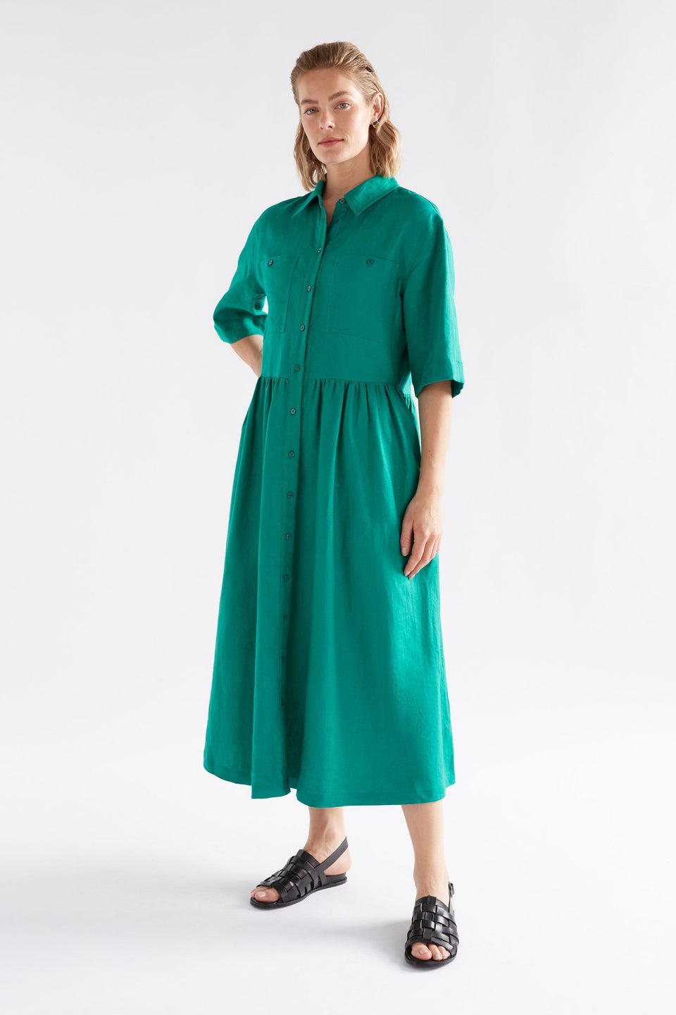 Llinen Long Waisted Short Sleeve Linen Shirt Dress Green Model Front | DEEP TEAL