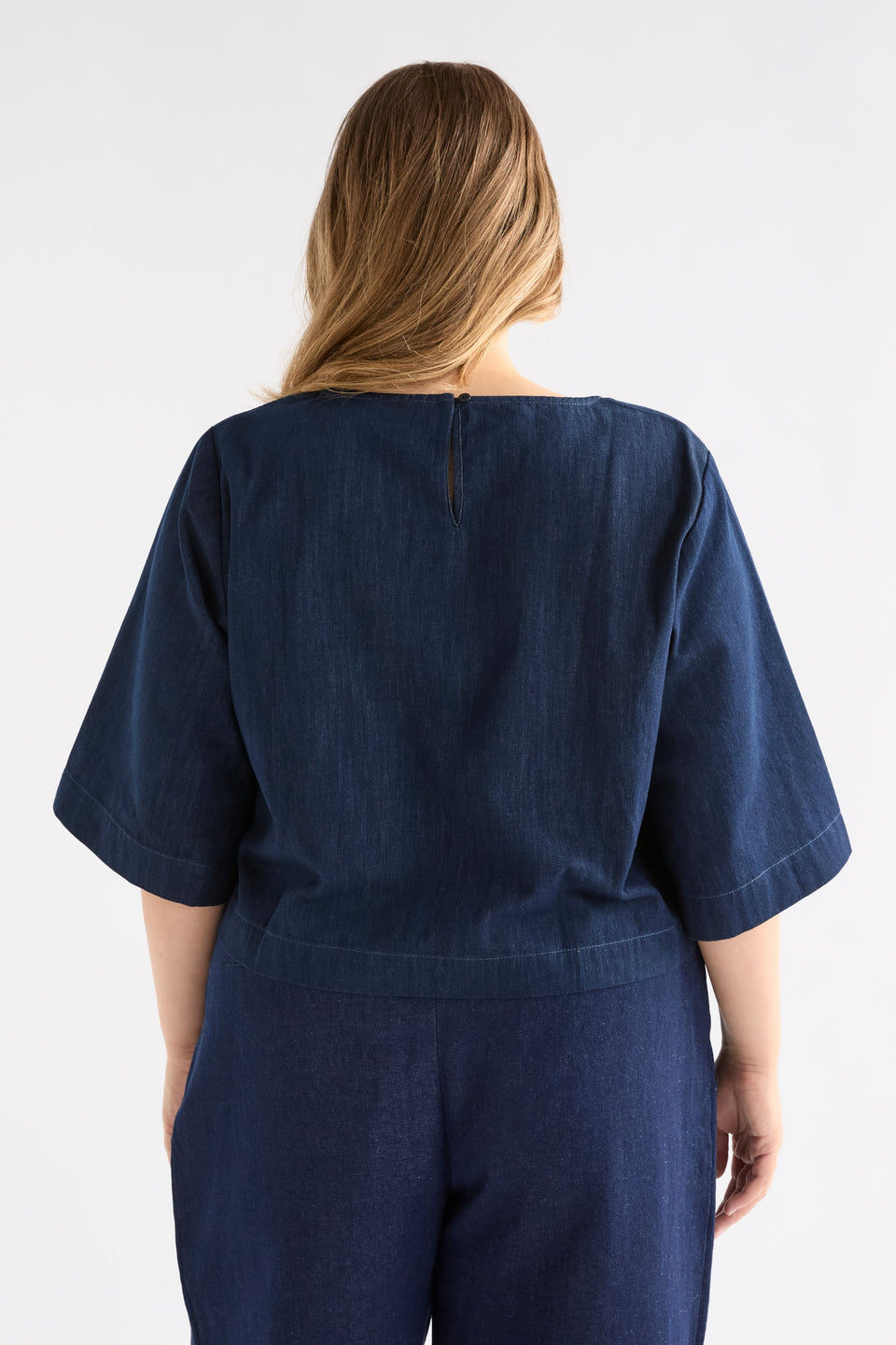 Dennem Boxy Cropped Denimi Tee Top Curve Model Back | DARK BLUE RINSE