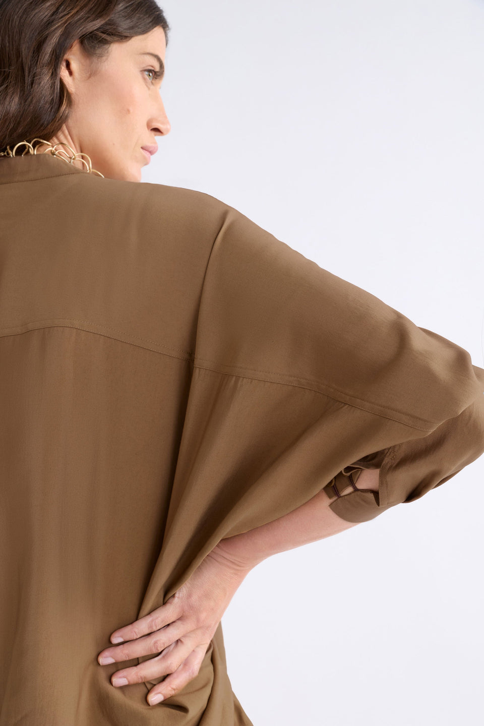 Ahren Shirt Dark Toffee Tops - ELK | DARK TOFFEE