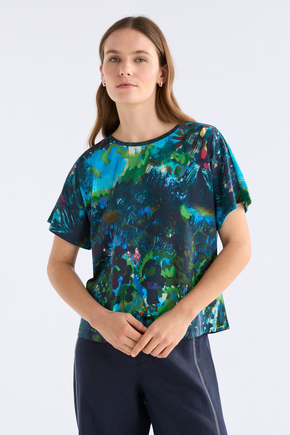 Haki Short Sleeve T-Shirt Tops - ELK | LANDSKAP NIGHT