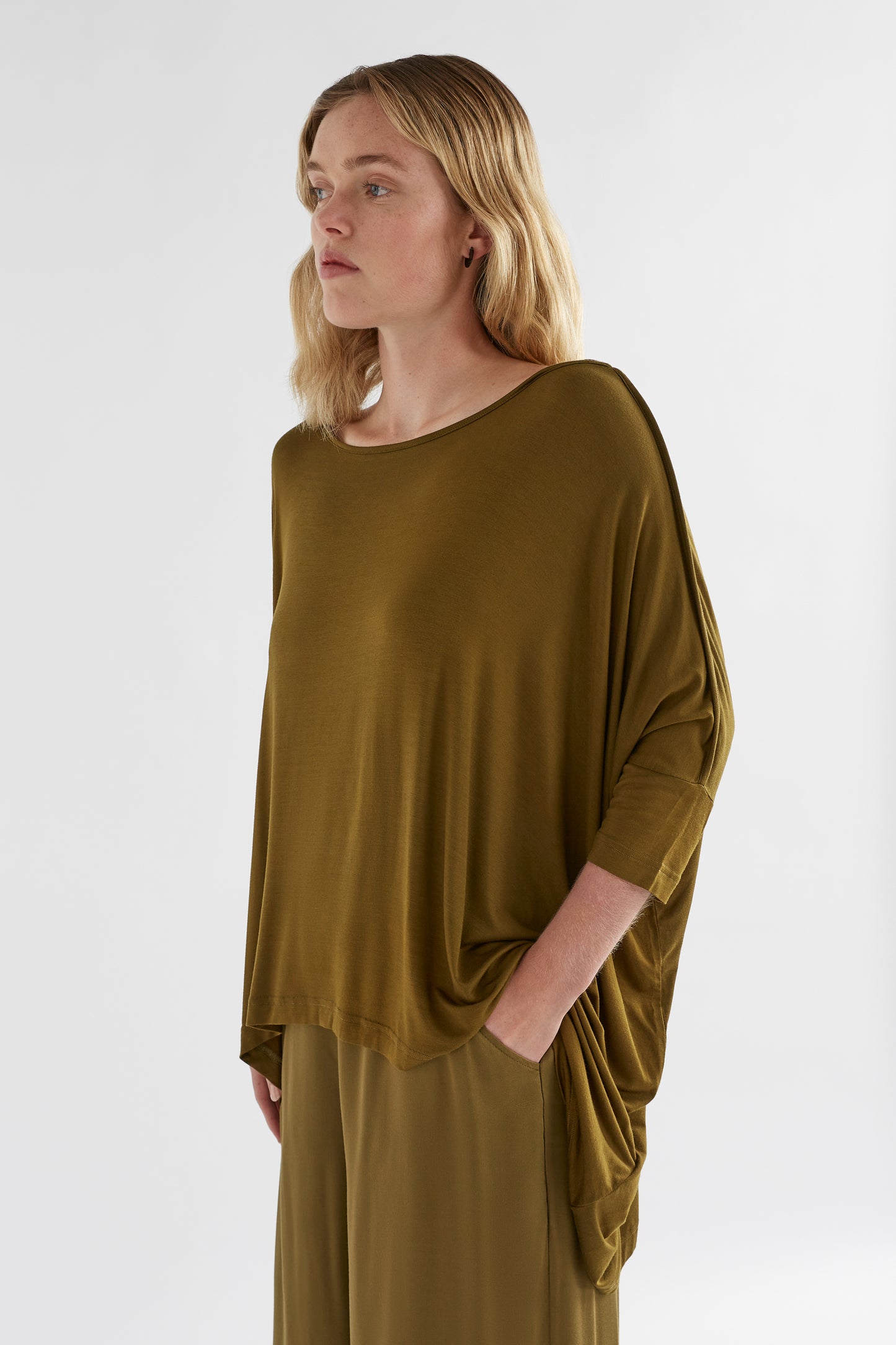 Wide Stretch Classic Jersey Top Model Angled Front | Dark Citronelle