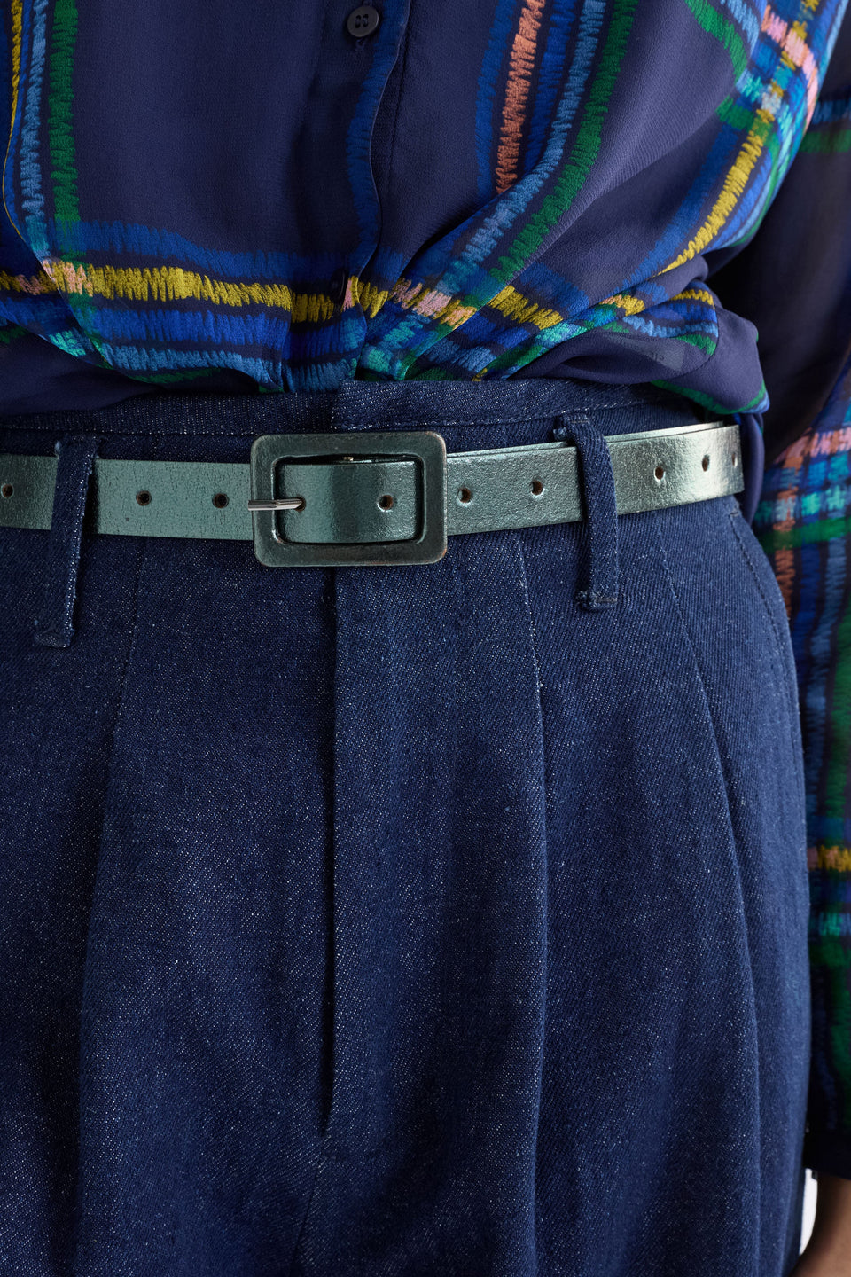 Metti Metallic Leather Belt Model Crop | DARK TEAL