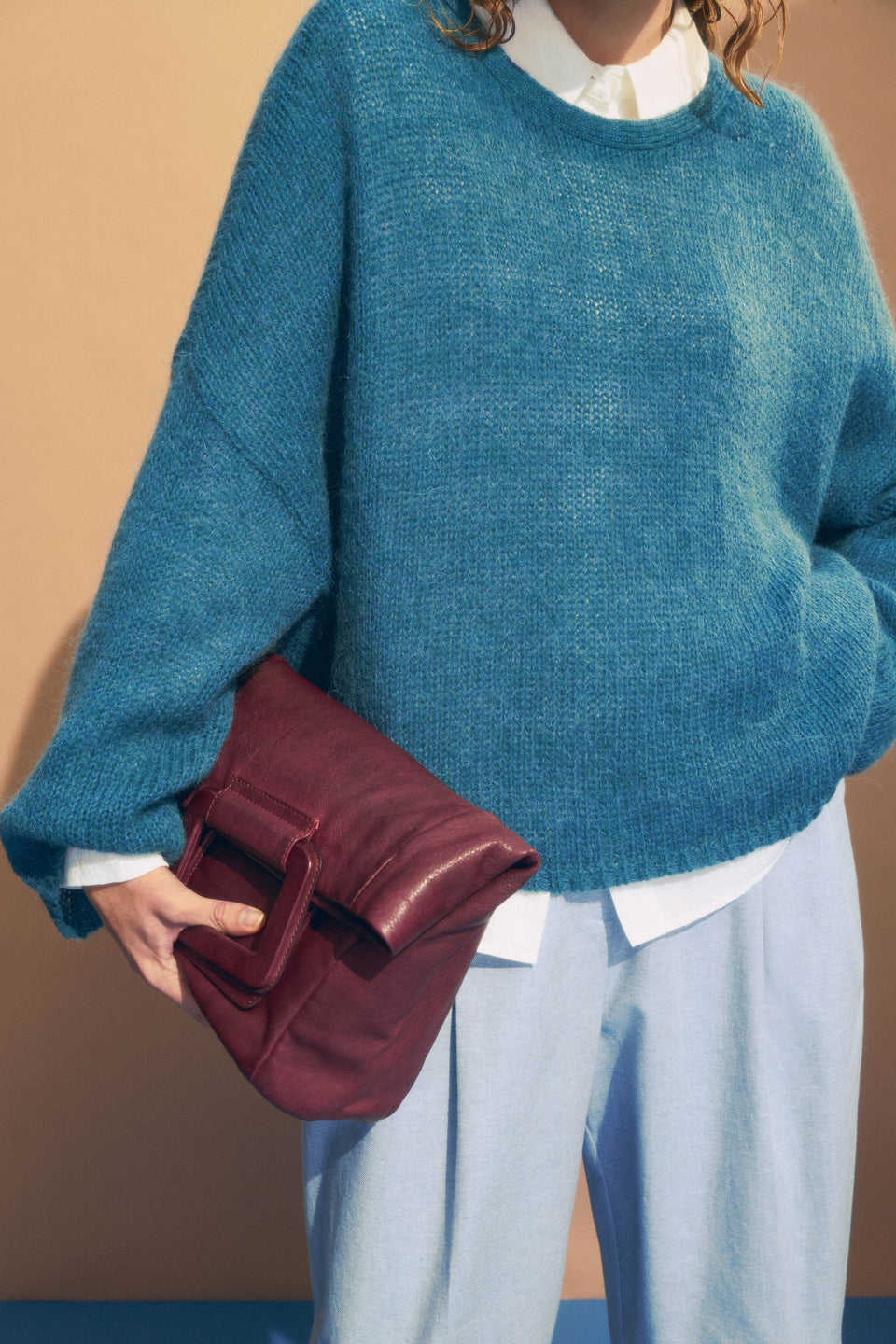 Agna Relaxed Box Fit Alpaca Yarn Knit Sweater Model Front | STONE BLUE