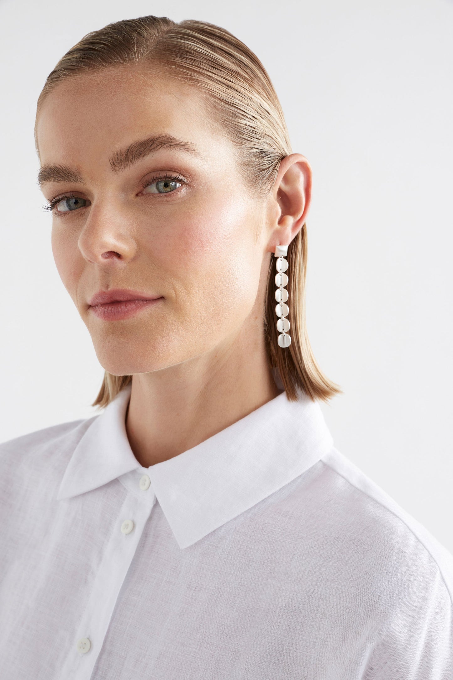 Torri Small Disc Drop Earring Model | SILVER