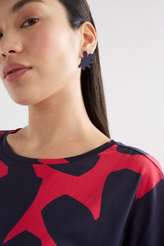 Tera Matte Coloured Organic Shaped Cut Out Flower Stud Earring Model | BRIGHT NAVY