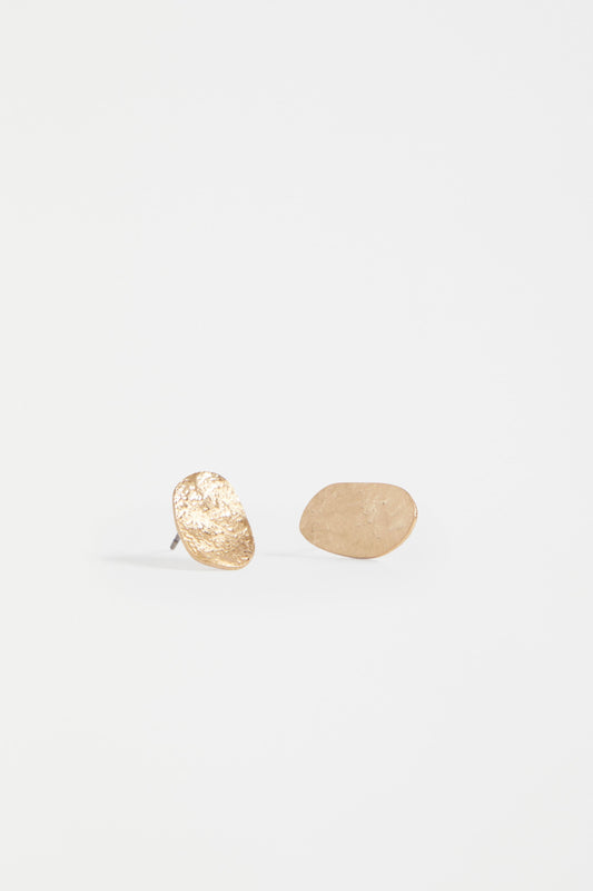 Gild Mini Hammered Texture Oval Disc Stud Earring  | GOLD