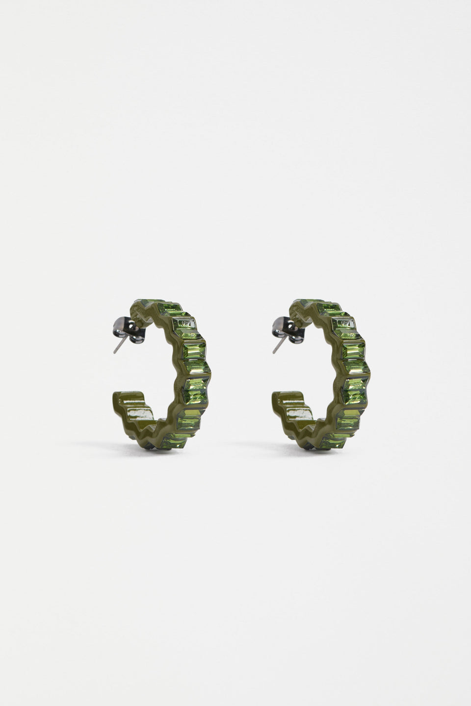 Jolle Mid Sized Zig Zag Coloured Enamel and Pattern Hoop Earring | DARK OLIVE
