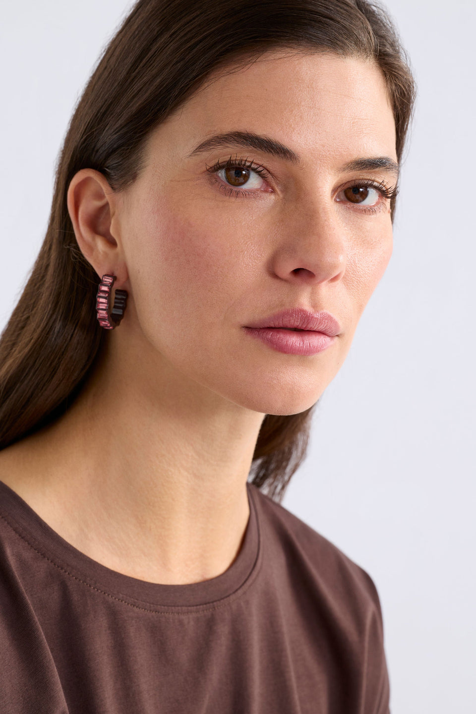 Jolle Mid Sized Zig Zag Coloured Enamel & Glass Stone Hoop Earring | TEAL