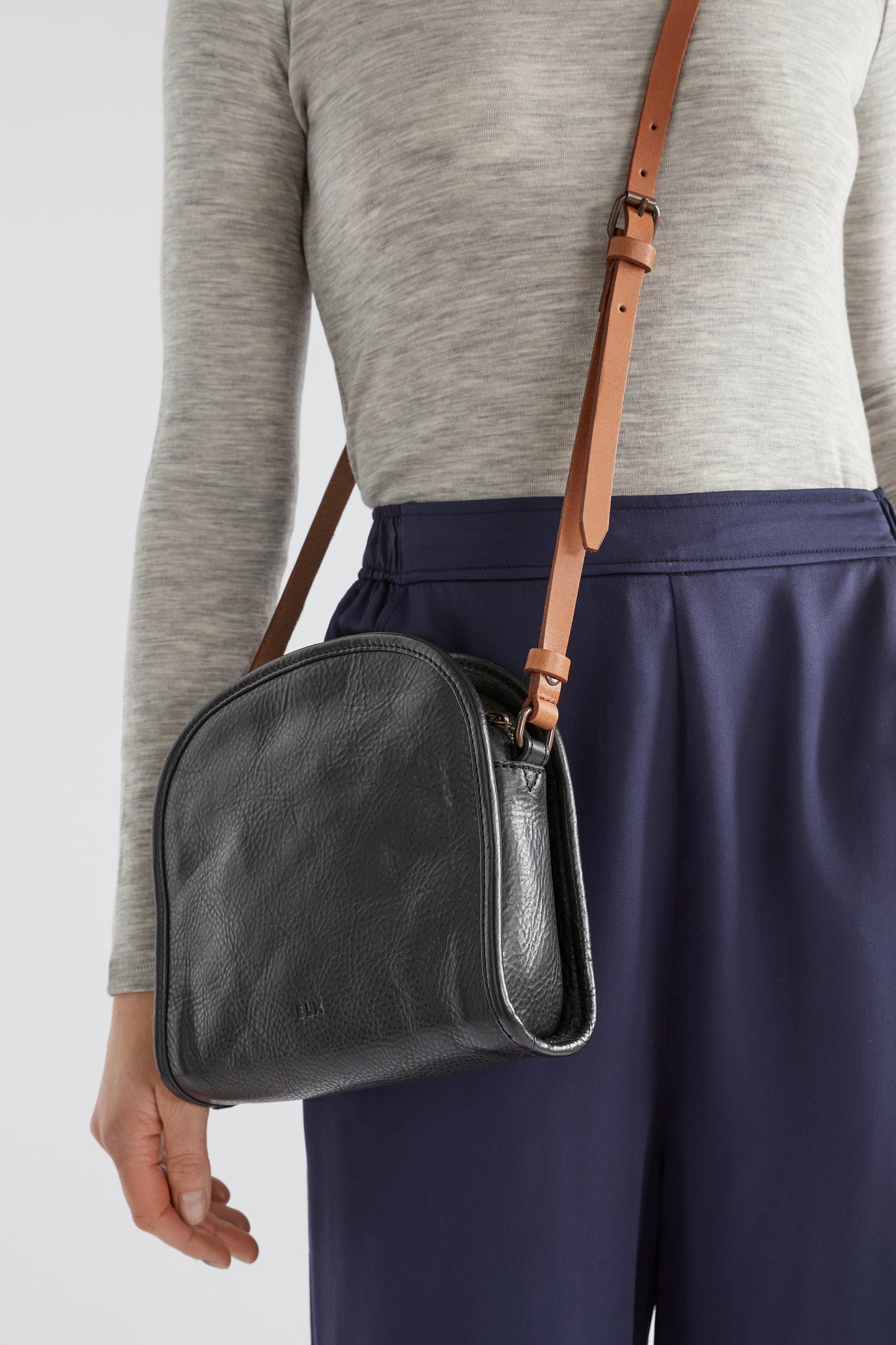 Kurva Half Moon Zip Up Leather Messenger Bag Model Front 2 | Black