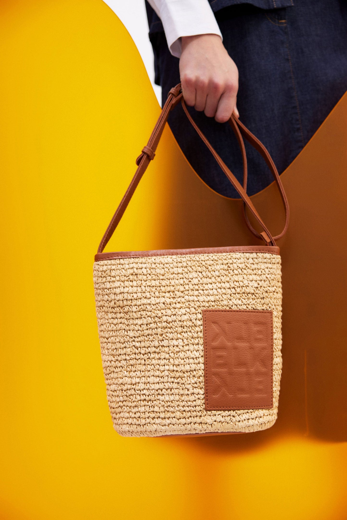 Korsa Raffia and Leather Zip Up Crossbody Medium Bag  Front Campaign  | NATURAL