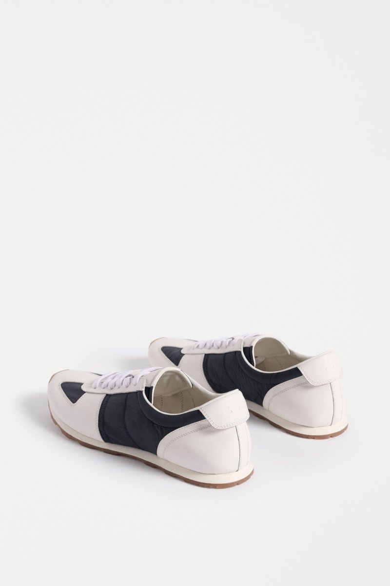 Olbben Trainer Sneakers - ELK | NAVY