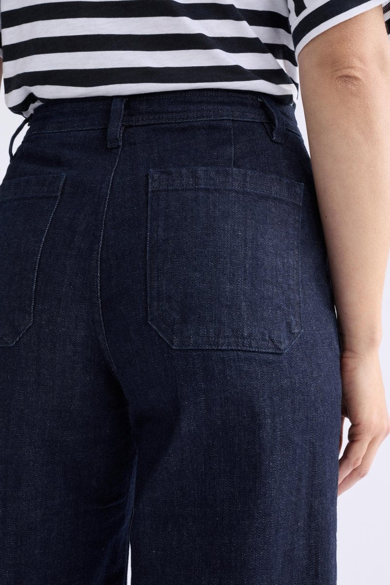 Sondern Flared Front Patch Pocket High Waisted Jean Model Back | RINSE WASH