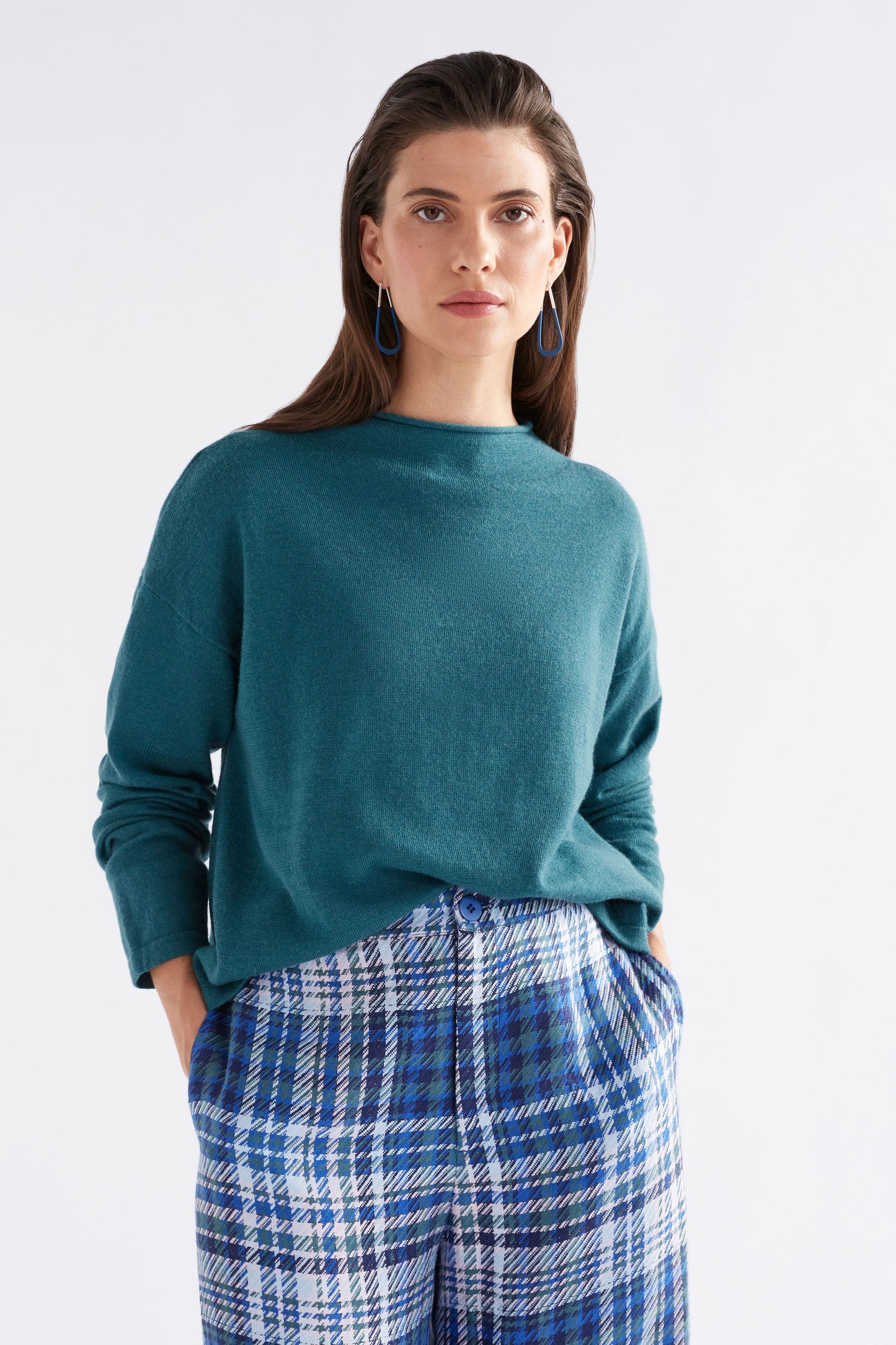 Pirata Cropped Lightweight Merino Funnel Neck Sweater Model Front | SEA MOSS