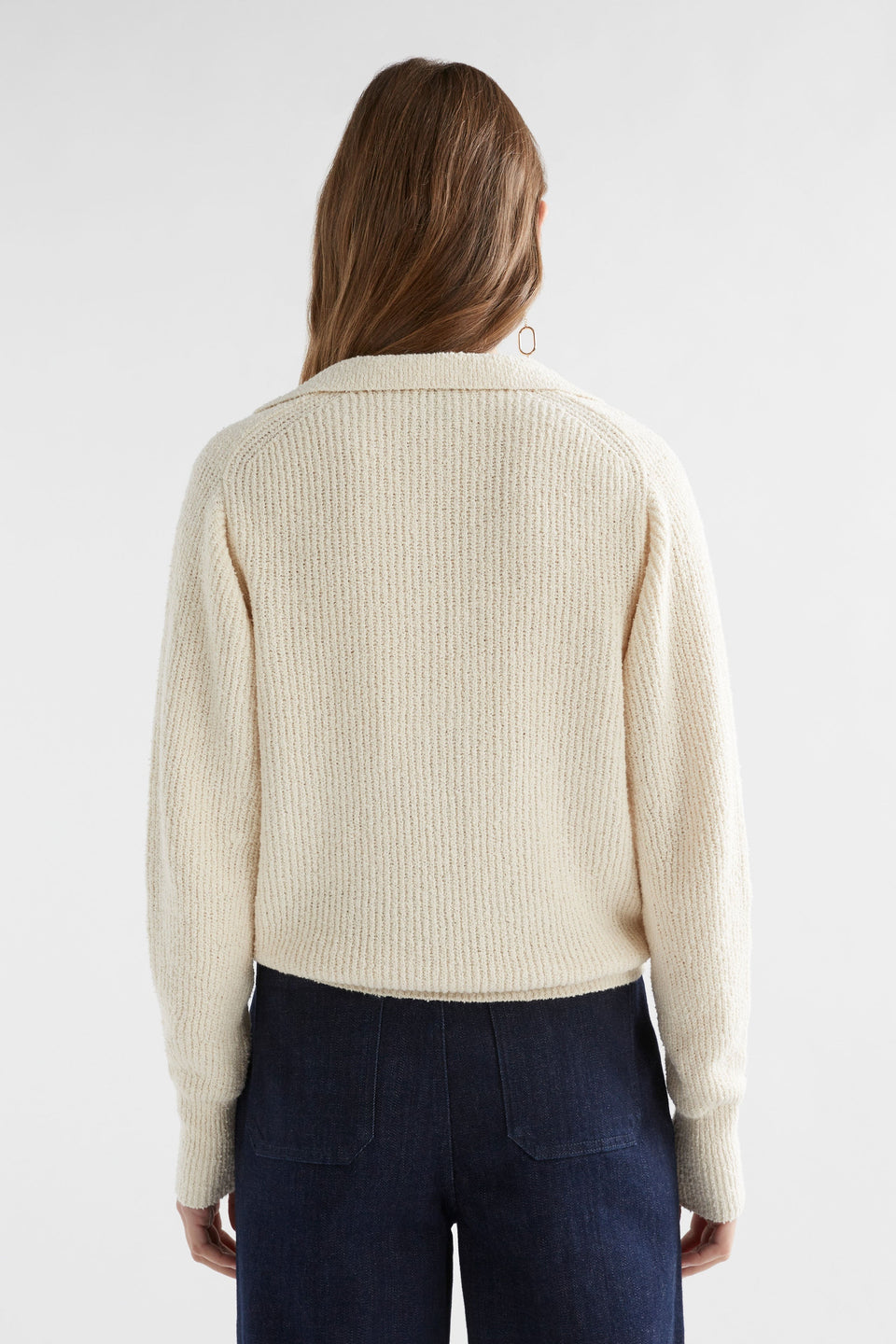Jedd Organic Cotton Blend Ribbed Collar V-Neck Sweater Model Back | CREAM