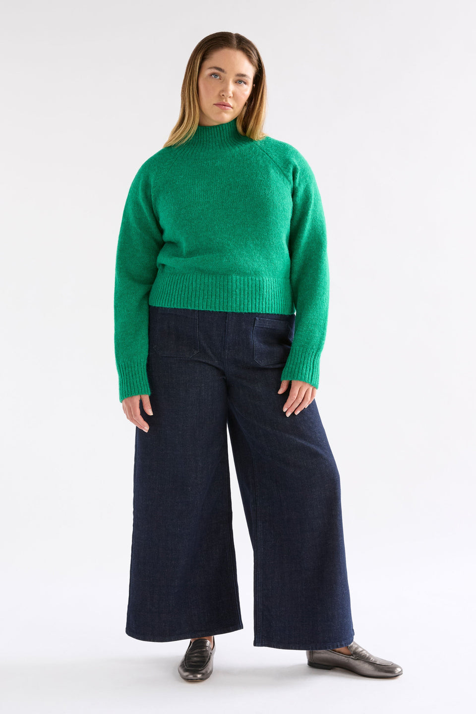 Enka Neat Fit Funnel Neck Sweater Model Chanel Front Full Body | MILAN GREEN